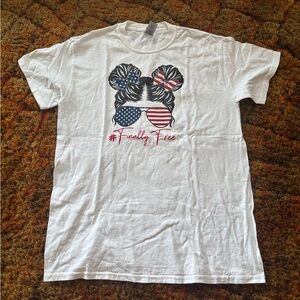 Patriotic USA graphic tee